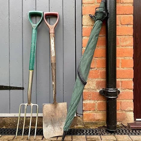 Pop N Crop Plant Umbrella Protection Cover For Raised Beds & Veg Patches 6 Pop N Crop Plant Umbrella Protection Cover For Raised Beds & Veg Patches - Image 4