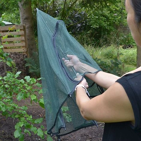 Pop N Crop Plant Umbrella Protection Cover For Raised Beds & Veg Patches 5 Pop N Crop Plant Umbrella Protection Cover For Raised Beds & Veg Patches - Image 3